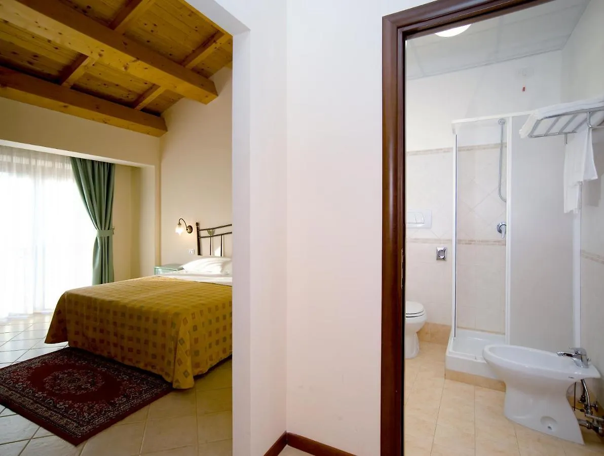 Agriturismo Biologico Corte Aragonese Santa Maria di Licodia Farm stay